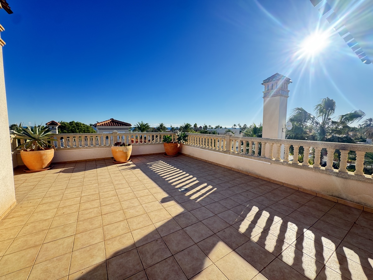 For sale - 4 Bedroom 5 Bathroom Villa in Cabo Roig - , Cabo Roig, Alicante, Spain - Alicante