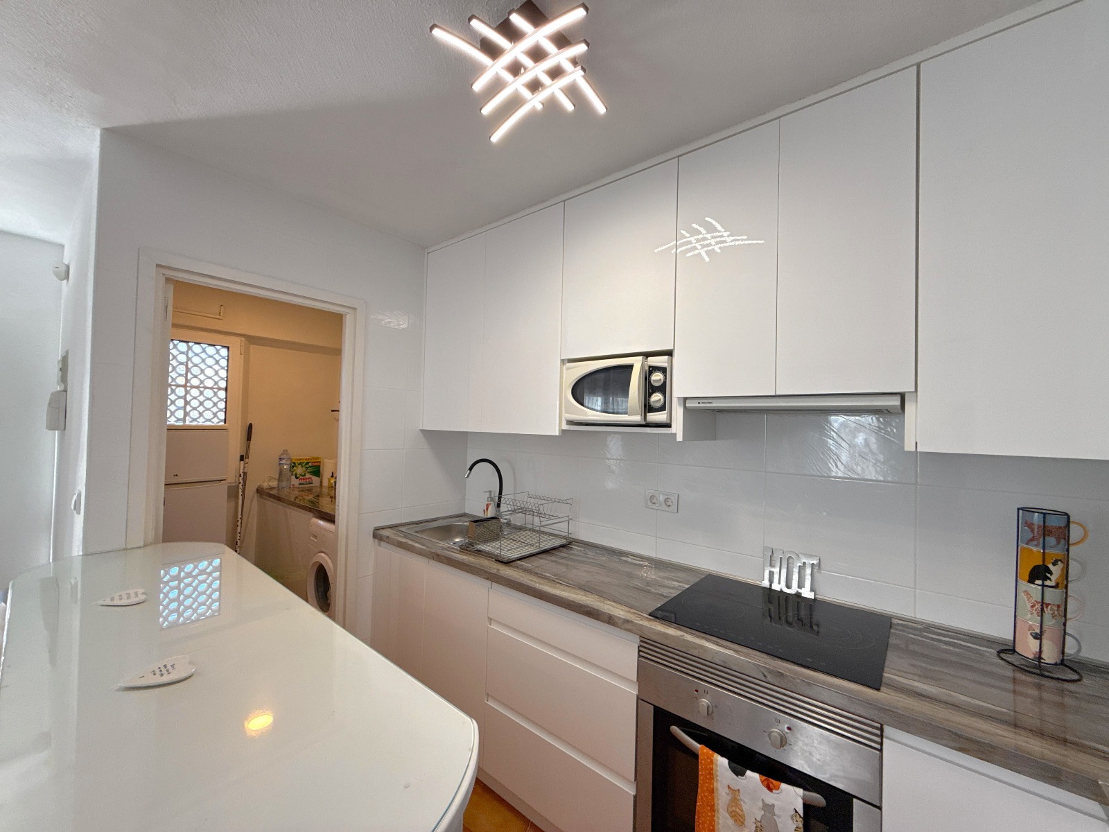For sale - 3 Bedroom 2 Bathroom Townhouse in Villamartin -  - Alicante