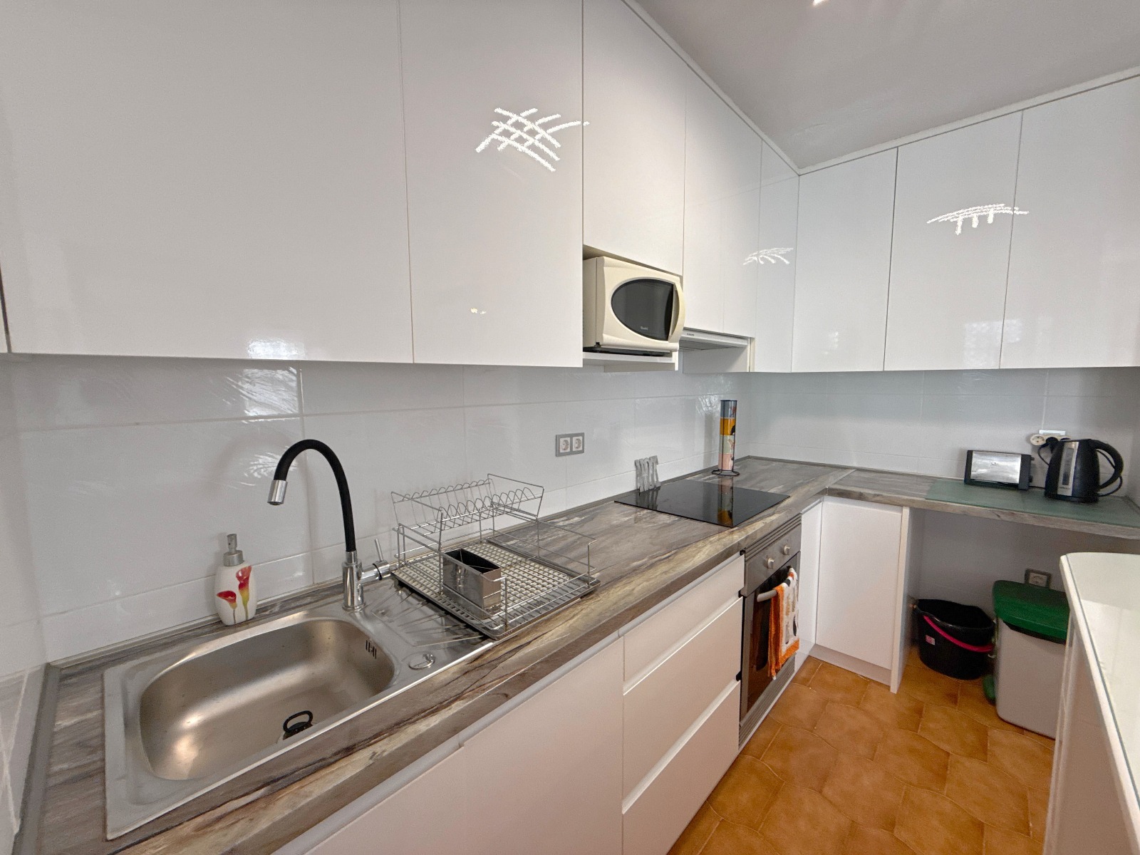For sale - 3 Bedroom 2 Bathroom Townhouse in Villamartin -  - Alicante