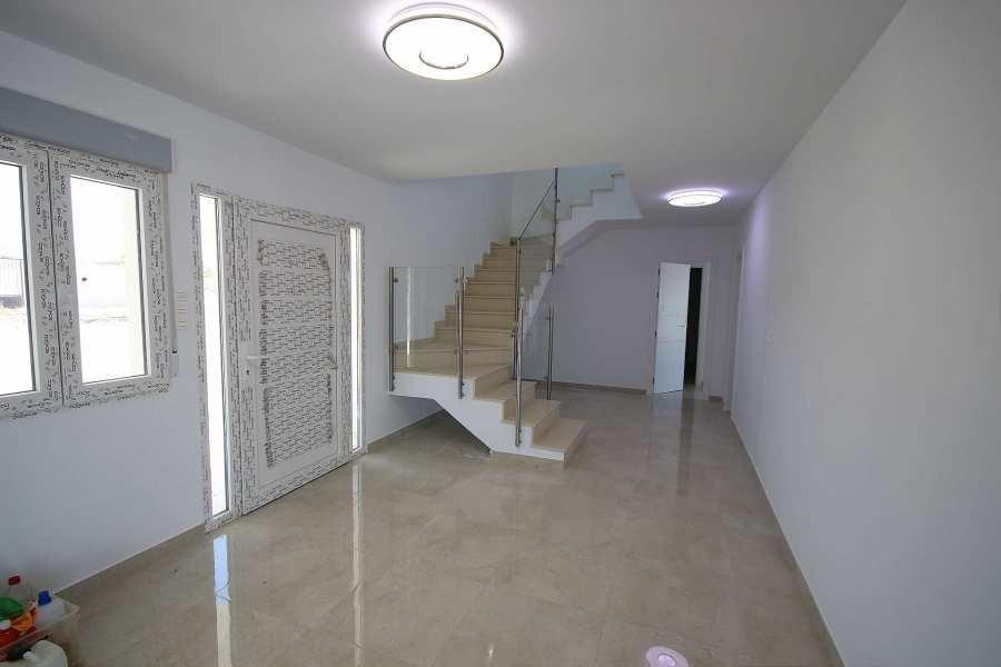 For sale - 4 Bedroom 3 Bathroom Villa in Pinoso - Camino Del Prado  - Alicante