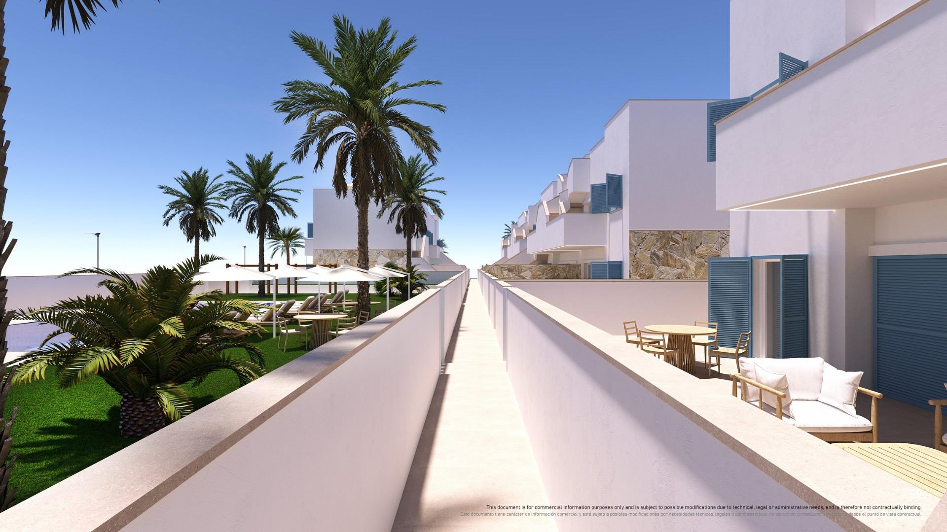 For sale - 3 Bedroom 2 Bathroom Bungalow in Pilar de La Horadada - Torre De La Horadada  - Alicante