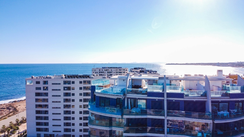 For sale - 2 Bedroom 2 Bathroom Apartamento in Punta Prima - Punta Prima  - Alicante