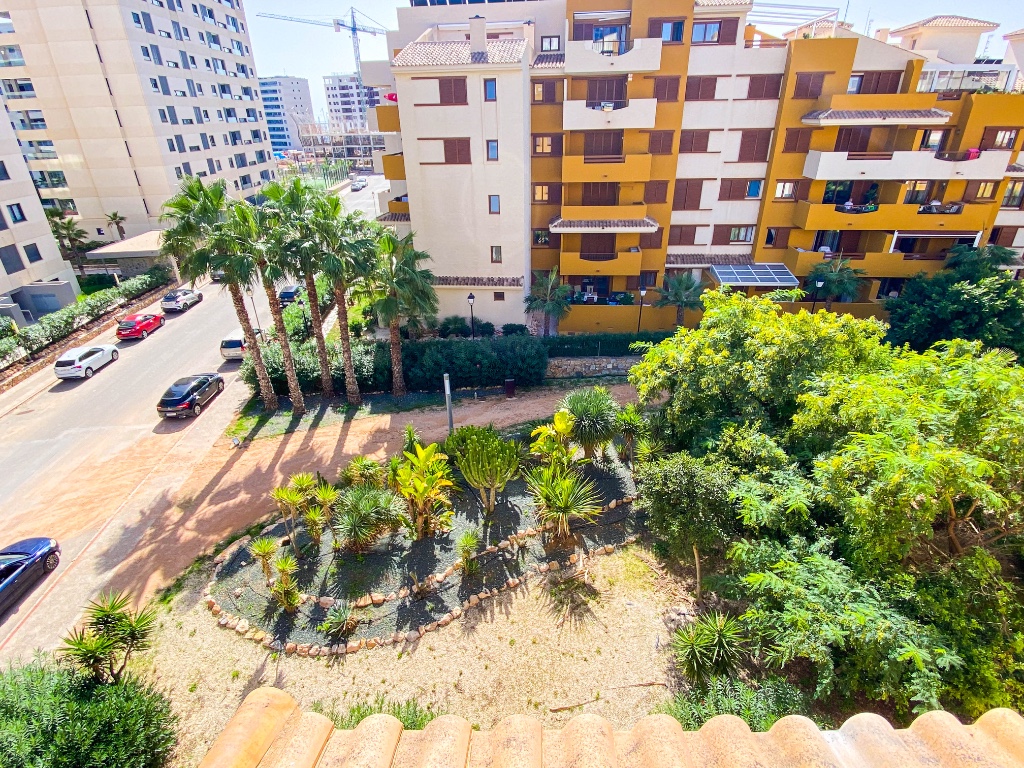 For sale - 2 Bedroom 1 Bathroom Apartamento in Punta Prima - Punta Prima  - Alicante