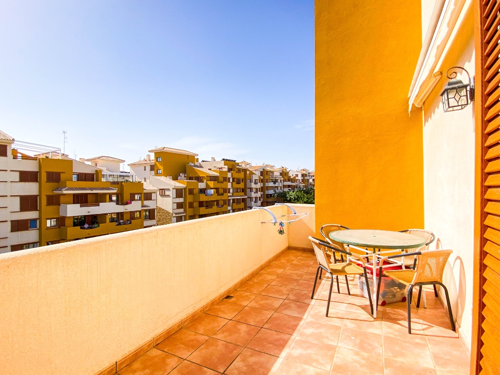 For sale - 2 Bedroom 1 Bathroom Apartamento in Punta Prima - Punta Prima  - Alicante