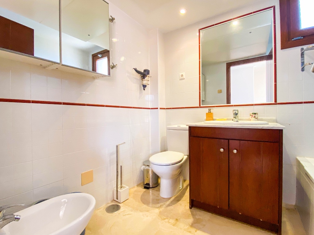 For sale - 2 Bedroom 1 Bathroom Apartamento in Punta Prima - Punta Prima  - Alicante