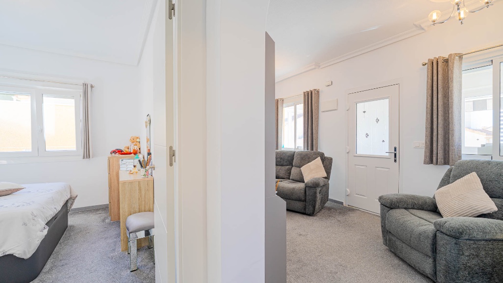 For sale - 2 Bedroom 1 Bathroom Villa in Los Altos - Los Altos  - Alicante