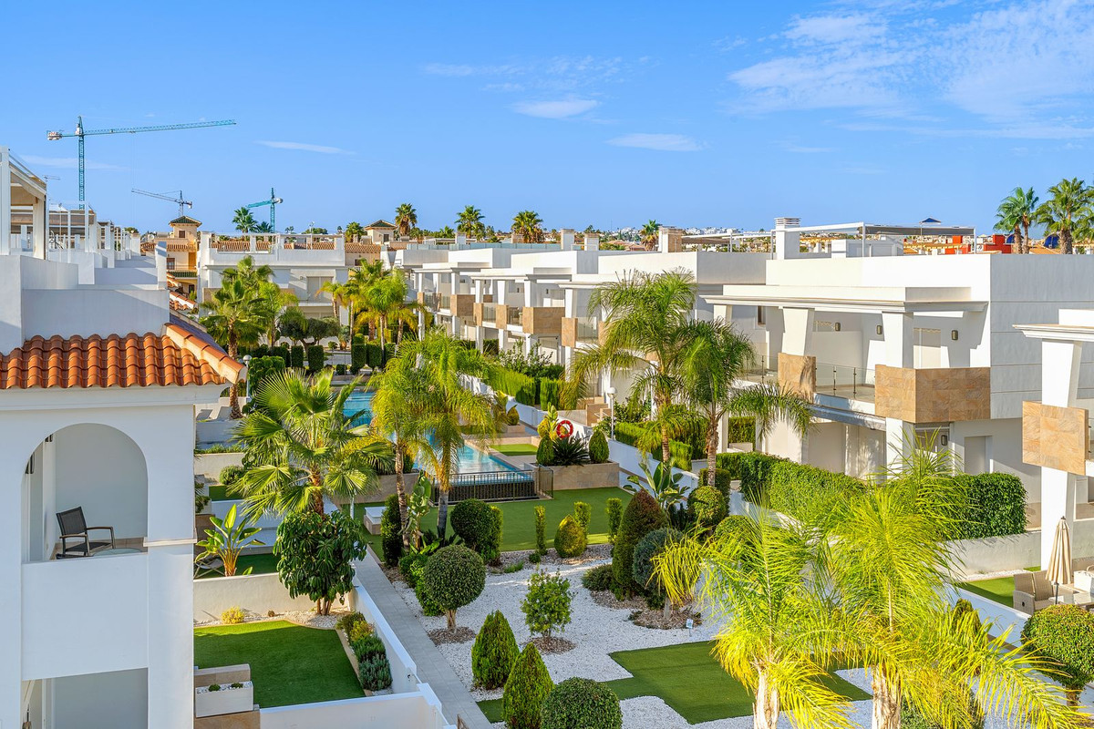 For sale - 2 Bedroom 2 Bathroom Apartment - Penthouse in Rojales - Ciudad Quesada  - Alicante