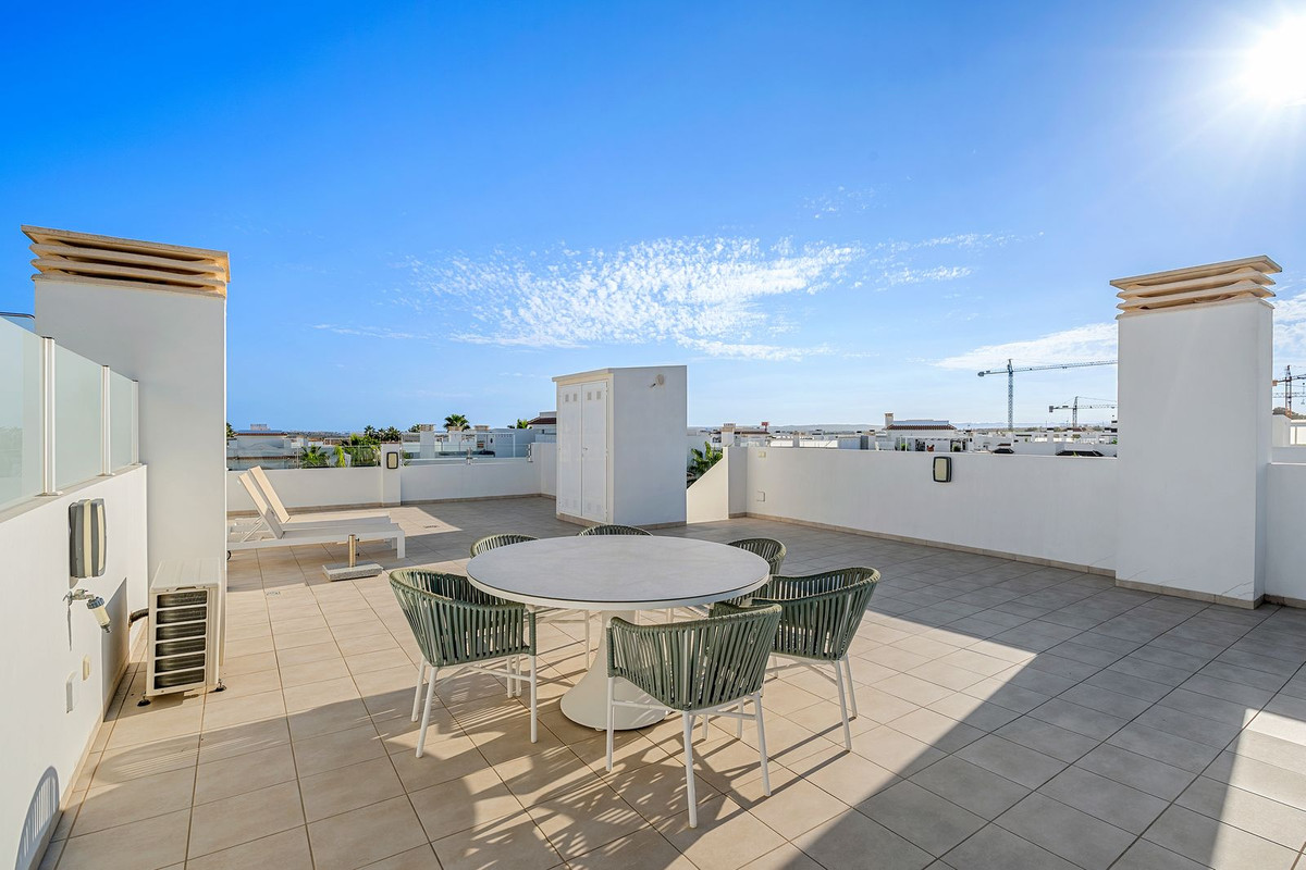 For sale - 2 Bedroom 2 Bathroom Apartment - Penthouse in Rojales - Ciudad Quesada  - Alicante