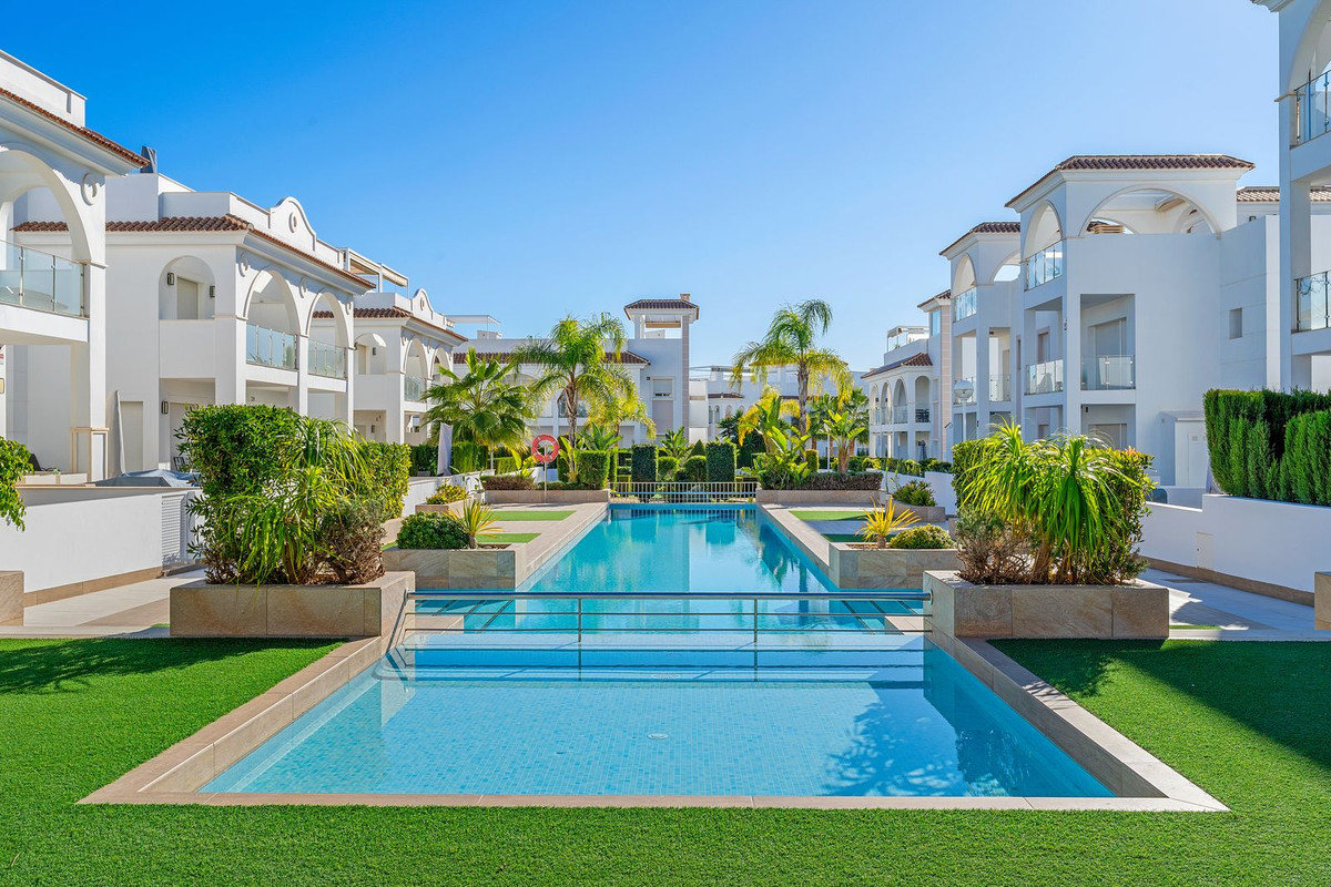 For sale - 2 Bedroom 2 Bathroom Apartment - Penthouse in Rojales - Ciudad Quesada  - Alicante