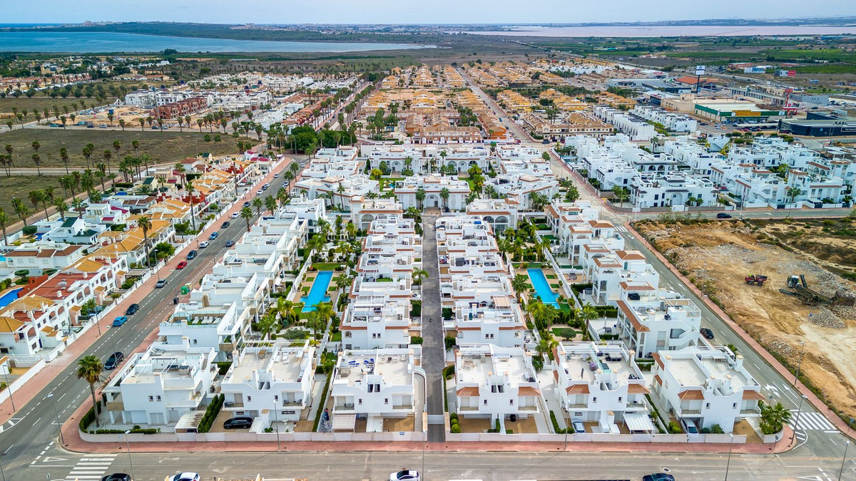 For sale - 2 Bedroom 2 Bathroom Apartment - Penthouse in Rojales - Ciudad Quesada  - Alicante