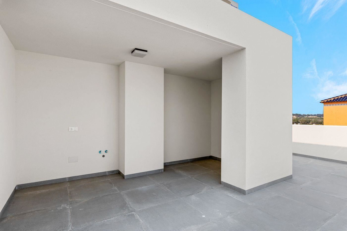 For sale - 2 Bedroom 2 Bathroom Apartment - Middle Floor Apartment in Orihuela - Villamartin  - Alicante
