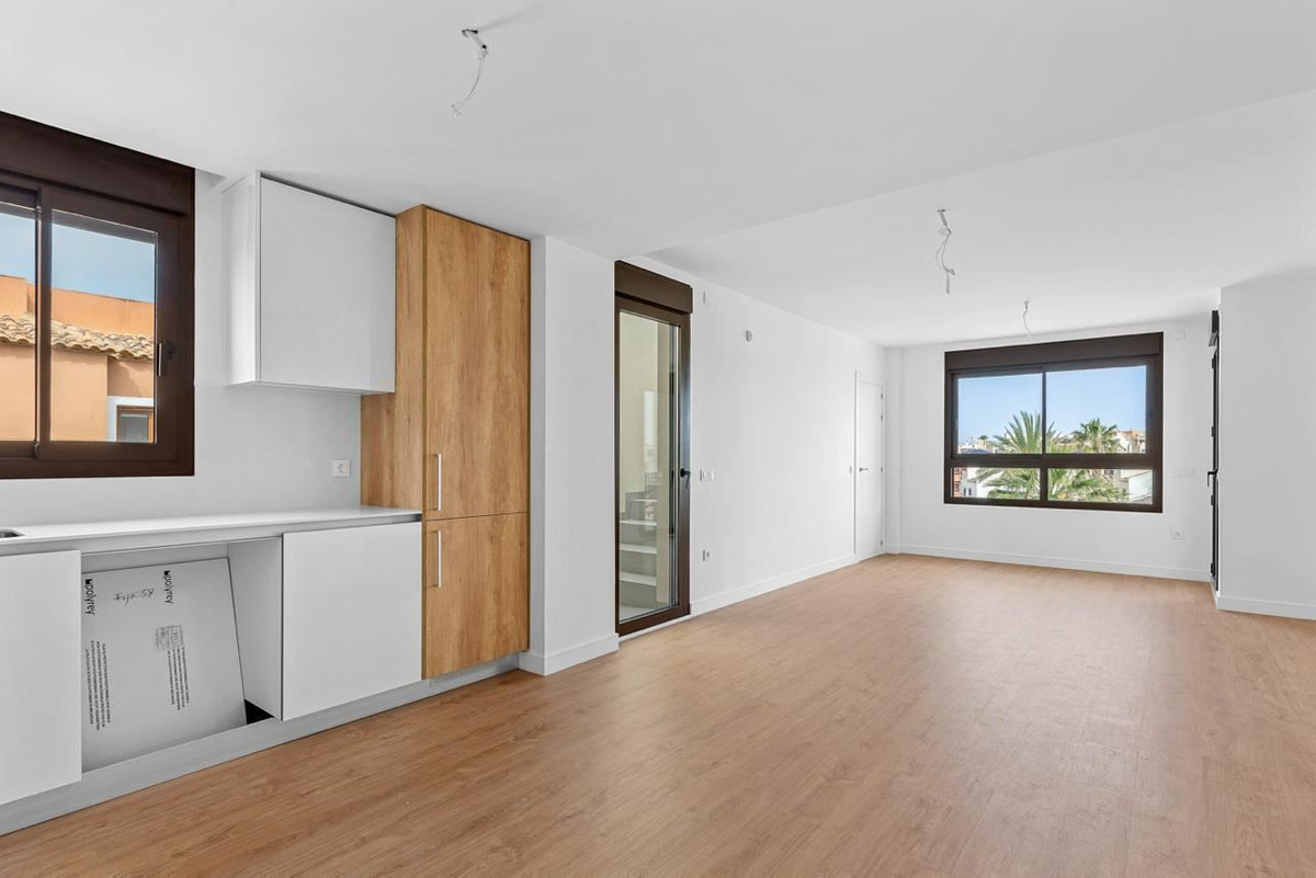 For sale - 2 Bedroom 2 Bathroom Apartment - Middle Floor Apartment in Orihuela - Villamartin  - Alicante