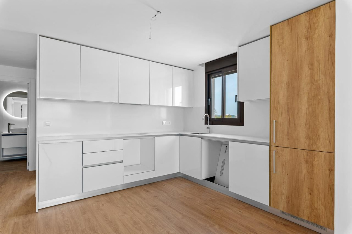 For sale - 2 Bedroom 2 Bathroom Apartment - Middle Floor Apartment in Orihuela - Villamartin  - Alicante