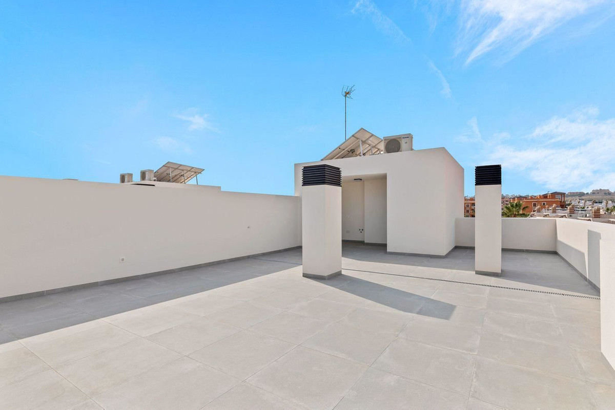 For sale - 2 Bedroom 2 Bathroom Apartment - Middle Floor Apartment in Orihuela - Villamartin  - Alicante