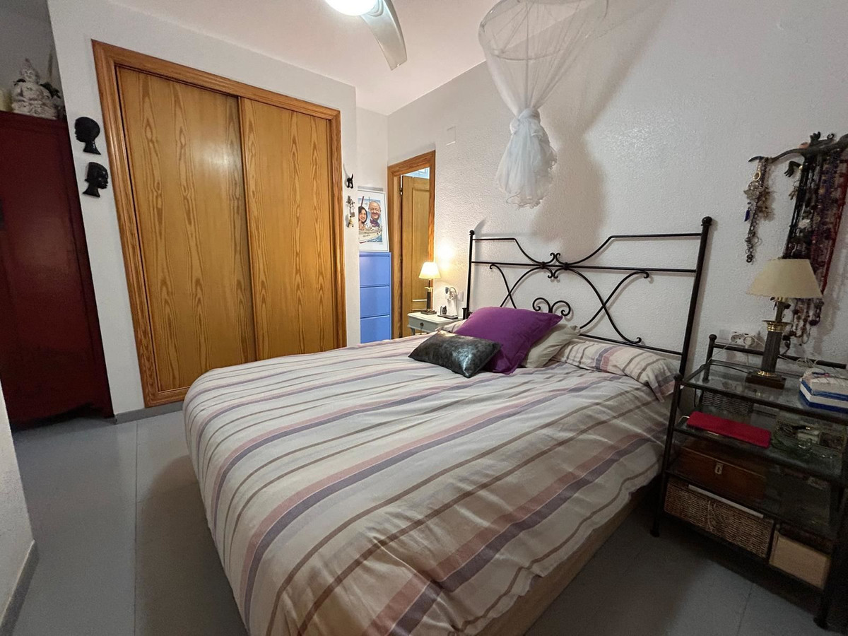 For sale - 3 Bedroom 2 Bathroom Apartment - Middle Floor Apartment in Orihuela - Playa Flamenca  - Alicante