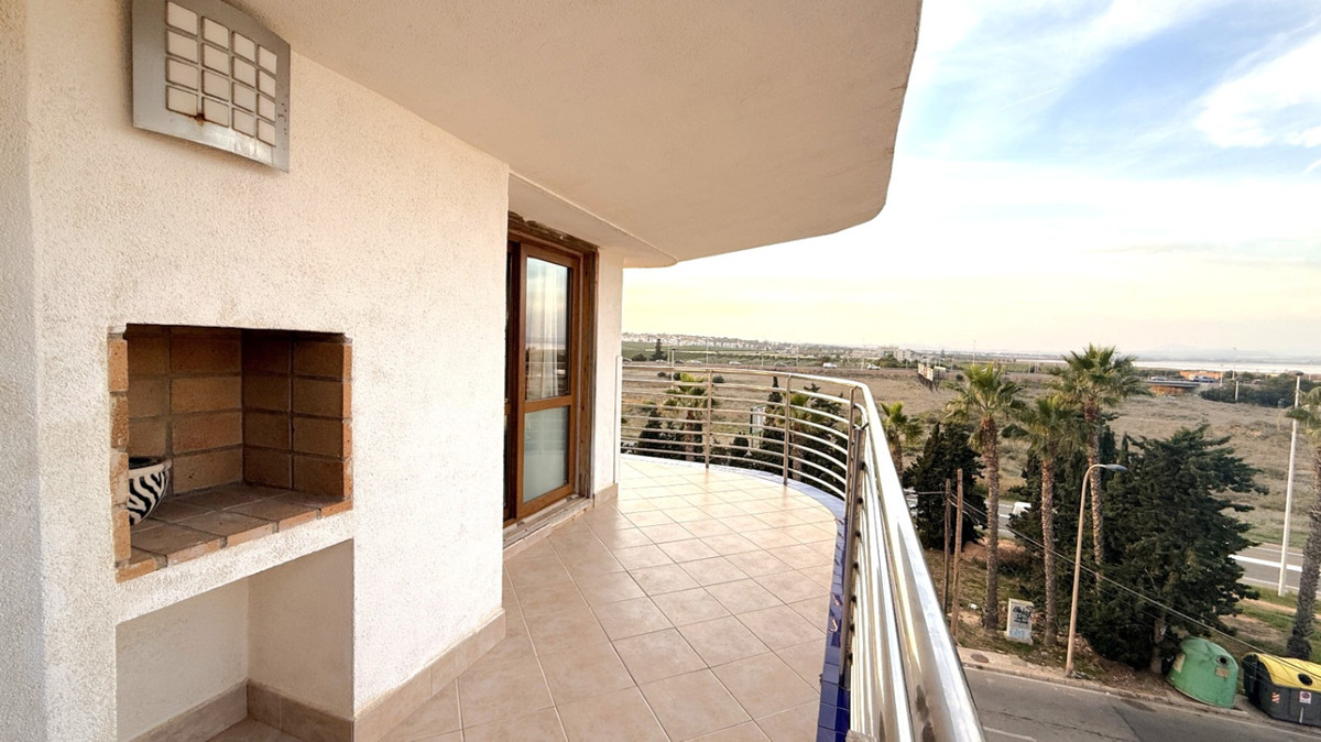 For sale - 1 Bedroom 1 Bathroom Apartment - Ground Floor Apartment in Torrevieja - Torrevieja Centro  - Alicante