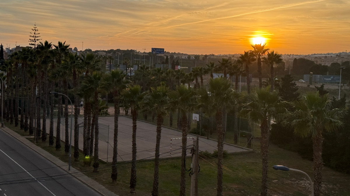 For sale - 1 Bedroom 1 Bathroom Apartment - Ground Floor Apartment in Torrevieja - Torrevieja Centro  - Alicante