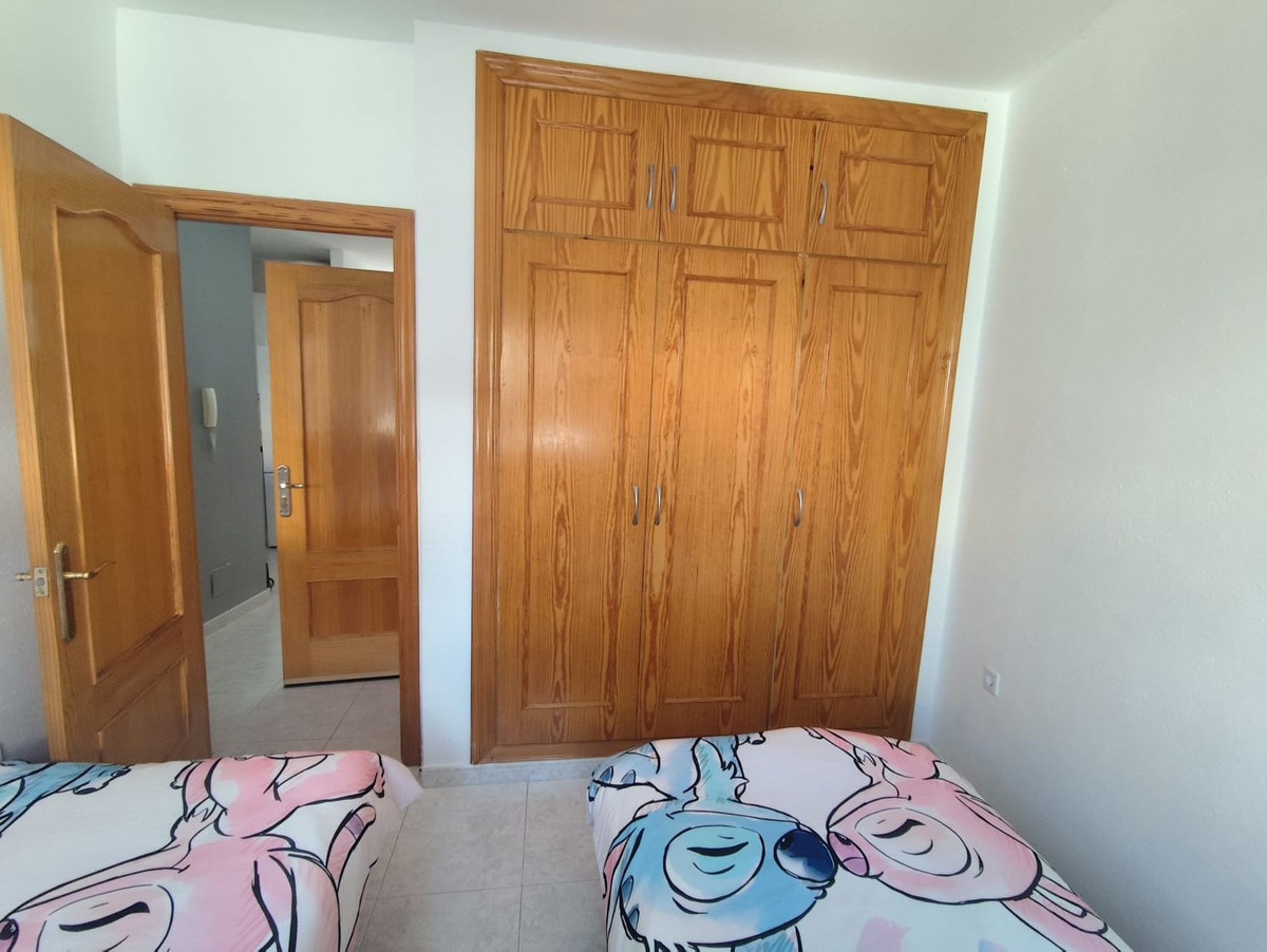 For sale - 7 Bedroom 4 Bathroom House - Detached Villa in San Miguel de Salinas - San Miguel de Salinas Centro  - Alicante