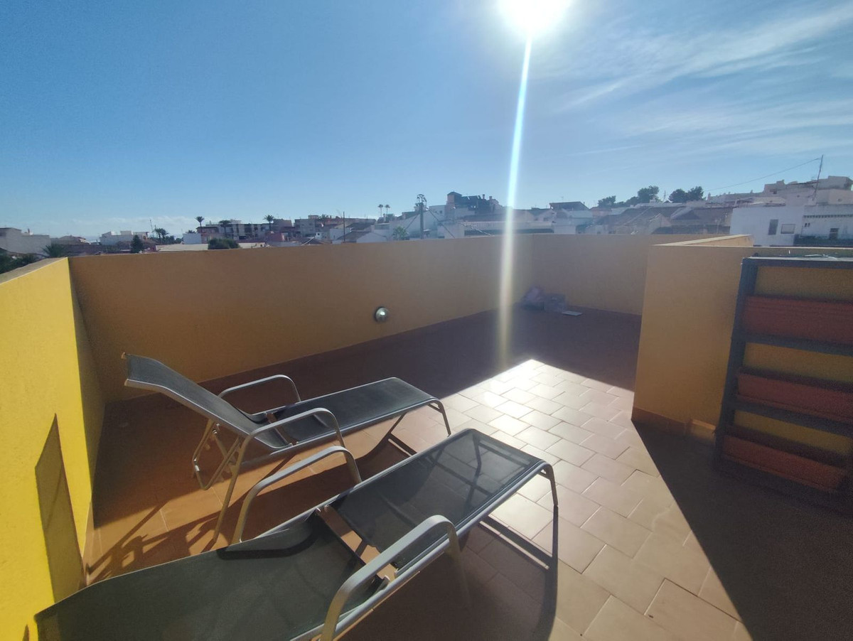 For sale - 7 Bedroom 4 Bathroom House - Detached Villa in San Miguel de Salinas - San Miguel de Salinas Centro  - Alicante