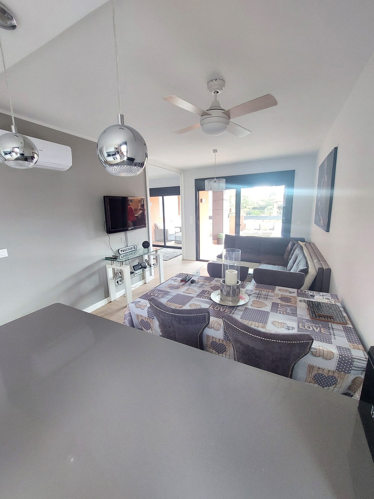 For sale - 2 Bedroom 2 Bathroom Apartment - in Villamartin - Orihuela Costa  - Alicante