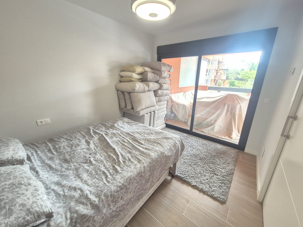 For sale - 2 Bedroom 2 Bathroom Apartment - in Villamartin - Orihuela Costa  - Alicante