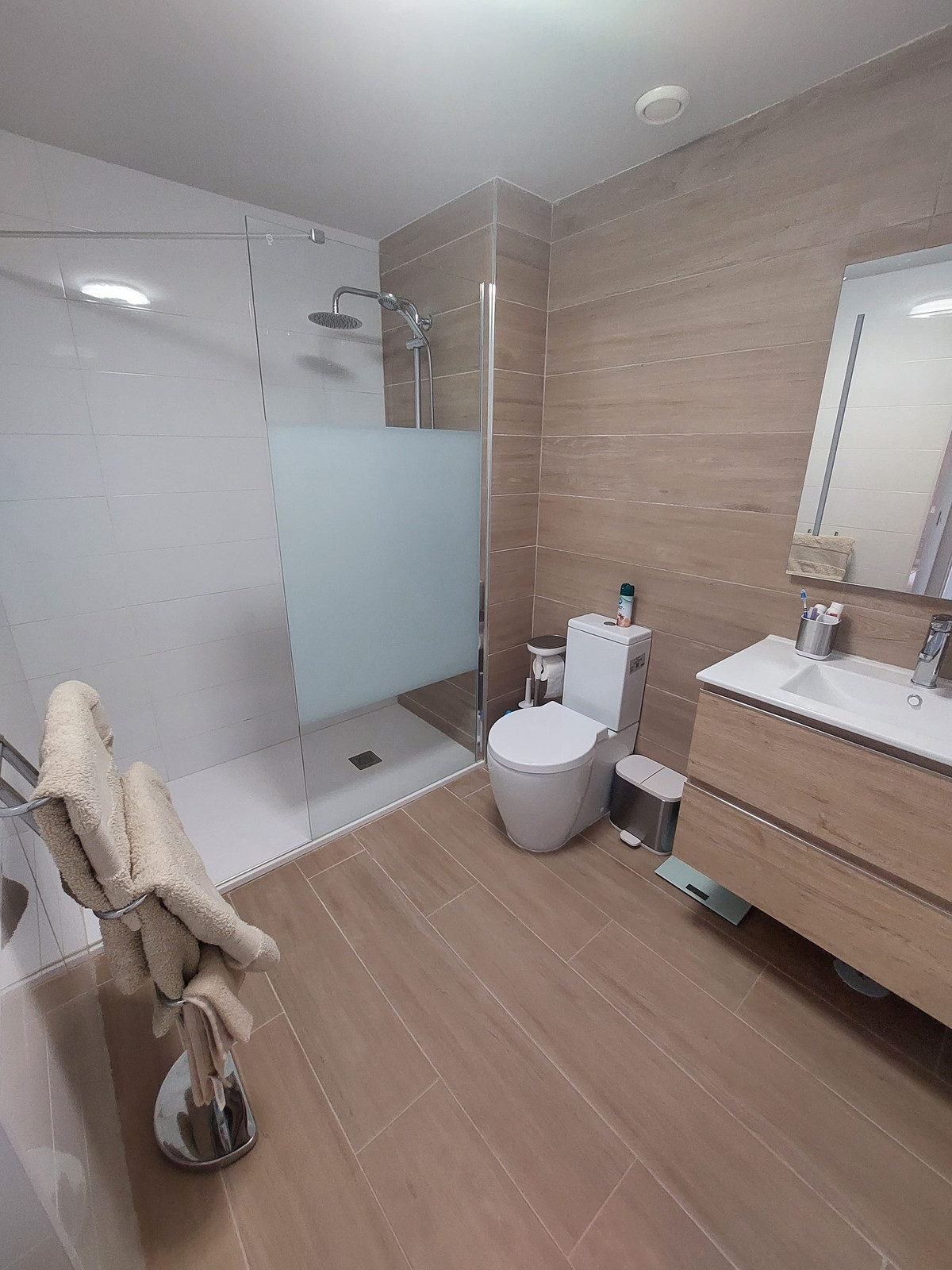 For sale - 2 Bedroom 2 Bathroom Apartment - in Villamartin - Orihuela Costa  - Alicante