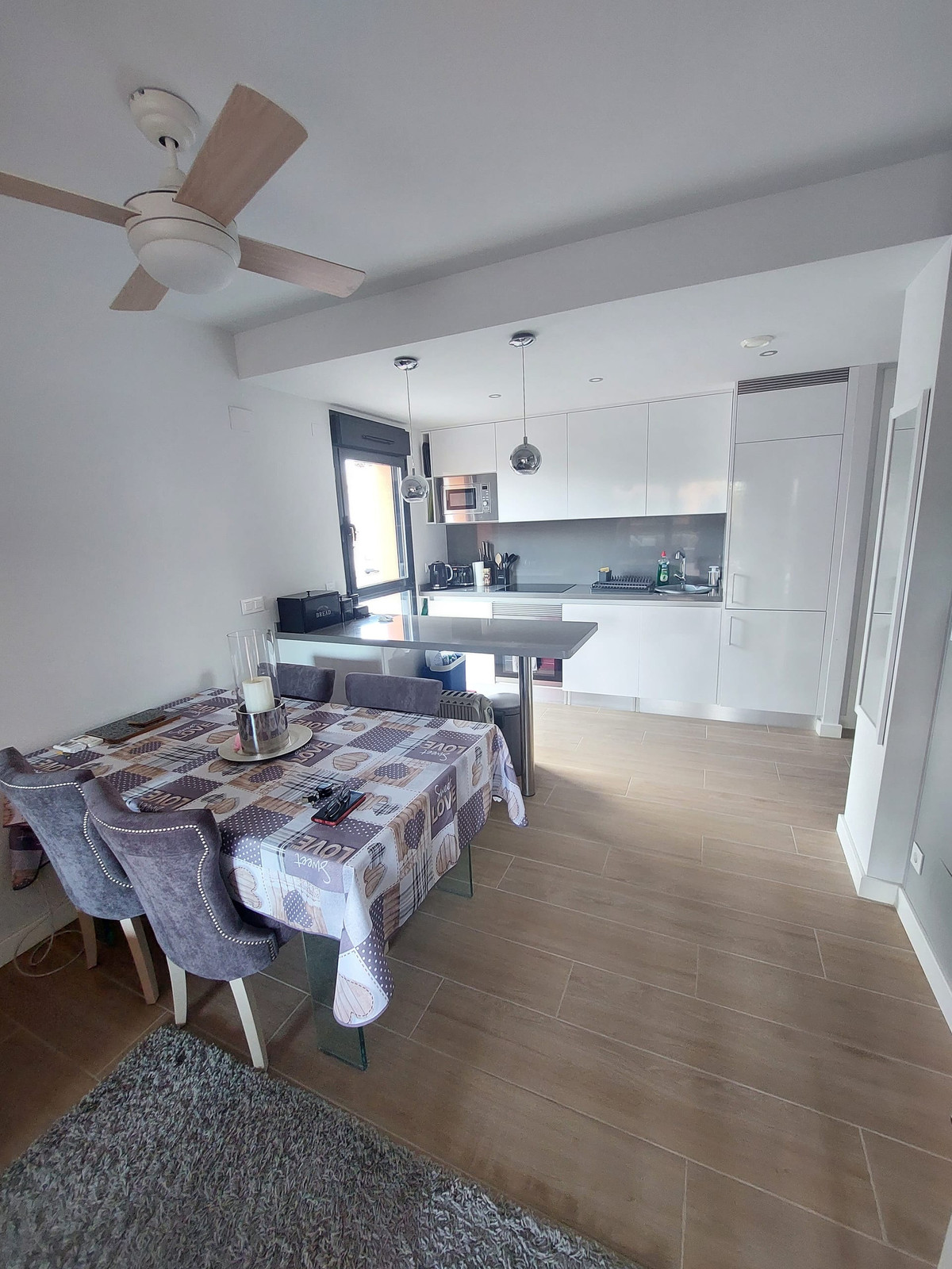 For sale - 2 Bedroom 2 Bathroom Apartment - Middle Floor Apartment in Orihuela - Orihuela Costa  - Alicante