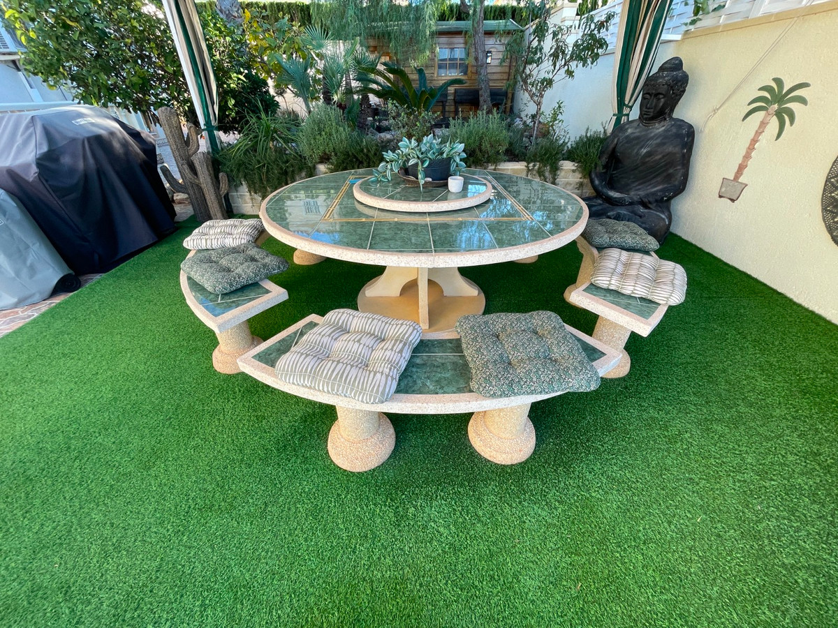 For sale - 5 Bedroom 3 Bathroom House - Detached Villa in Rojales - Benimar  - Alicante