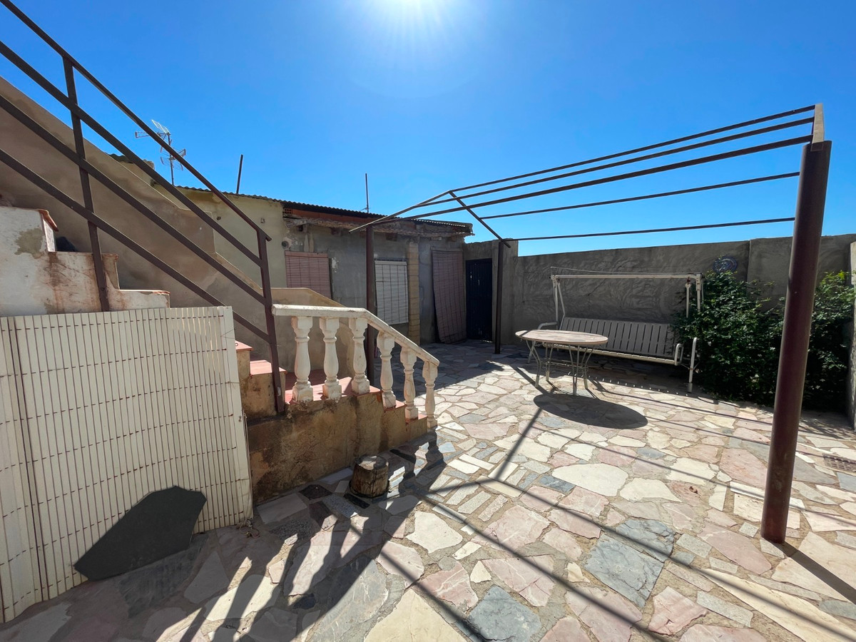 For sale - 4 Bedroom 2 Bathroom House - Townhouse in San Fulgencio - San Fulgencio Centro  - Alicante