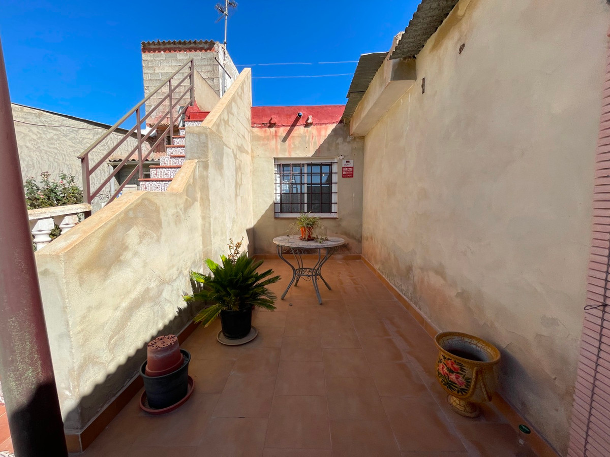 For sale - 4 Bedroom 2 Bathroom House - Townhouse in San Fulgencio - San Fulgencio Centro  - Alicante