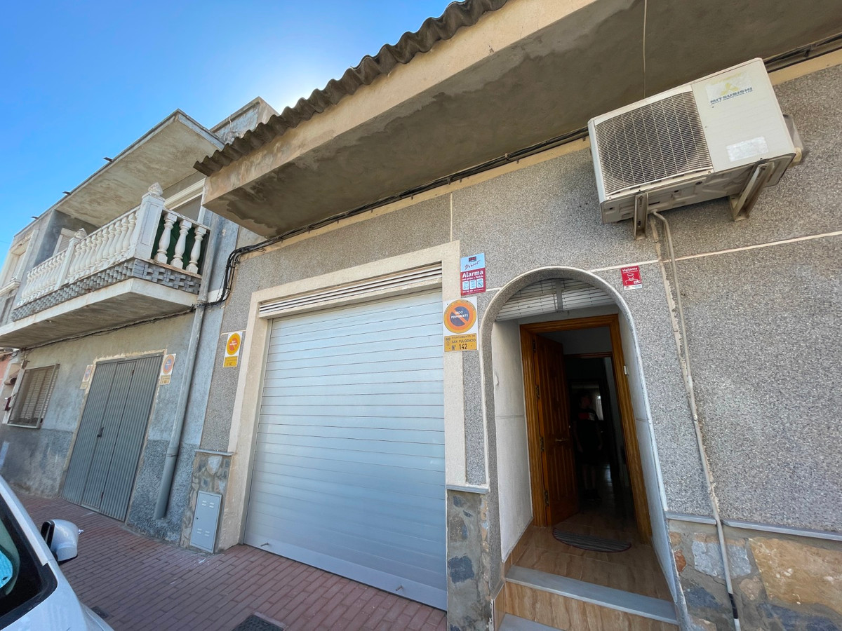 For sale - 4 Bedroom 2 Bathroom House - Townhouse in San Fulgencio - San Fulgencio Centro  - Alicante