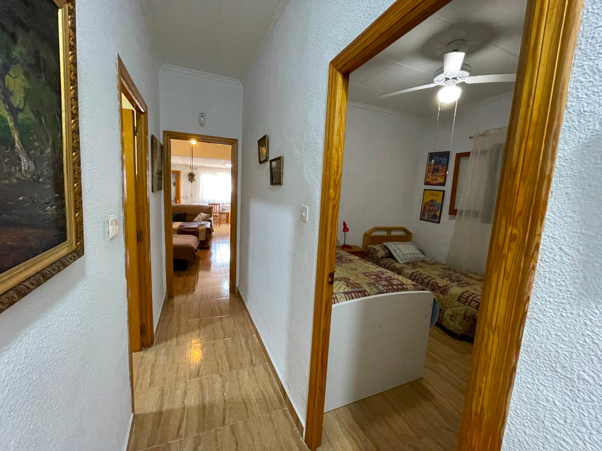 For sale - 4 Bedroom 2 Bathroom House - Townhouse in San Fulgencio - San Fulgencio Centro  - Alicante