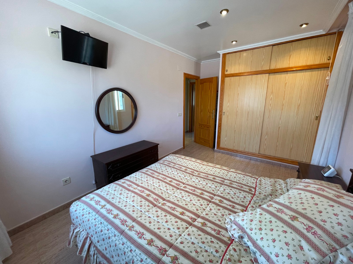 For sale - 3 Bedroom 1 Bathroom House - Detached Villa in Crevillente - Crevillent - Crevillente - Crevillent Centro  - Alicante