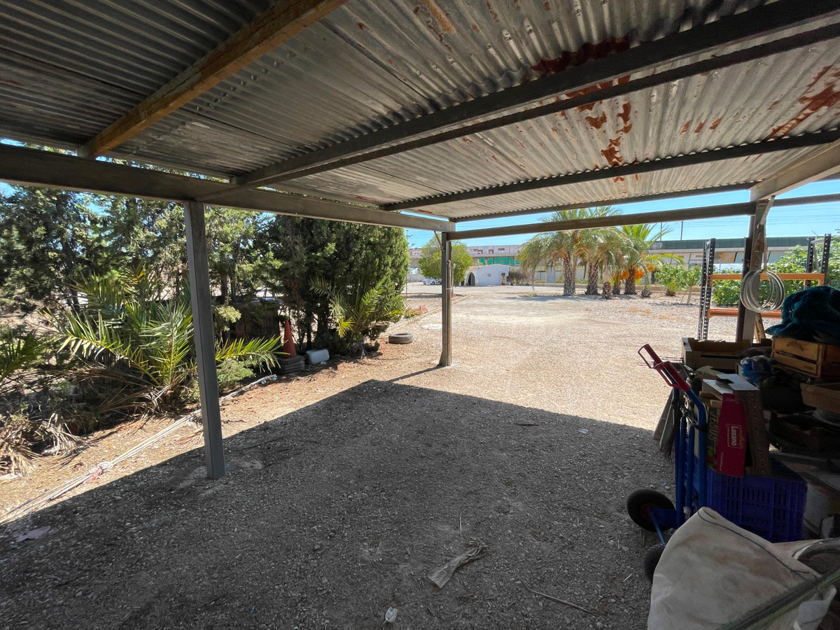 For sale - 3 Bedroom 1 Bathroom House - Detached Villa in Crevillente - Crevillent - Crevillente - Crevillent Centro  - Alicante