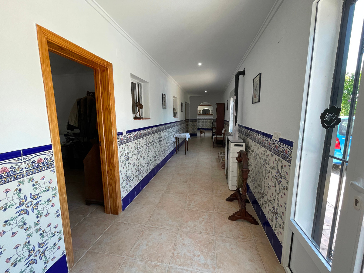 For sale - 4 Bedroom 3 Bathroom House - Detached Villa in Daya Nueva - Daya Nueva Centro  - Alicante