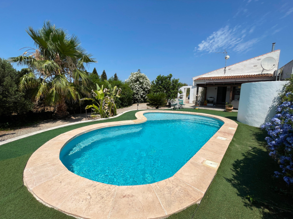 4 Bedroom 3 Bathroom House - Detached Villa in Daya Nueva