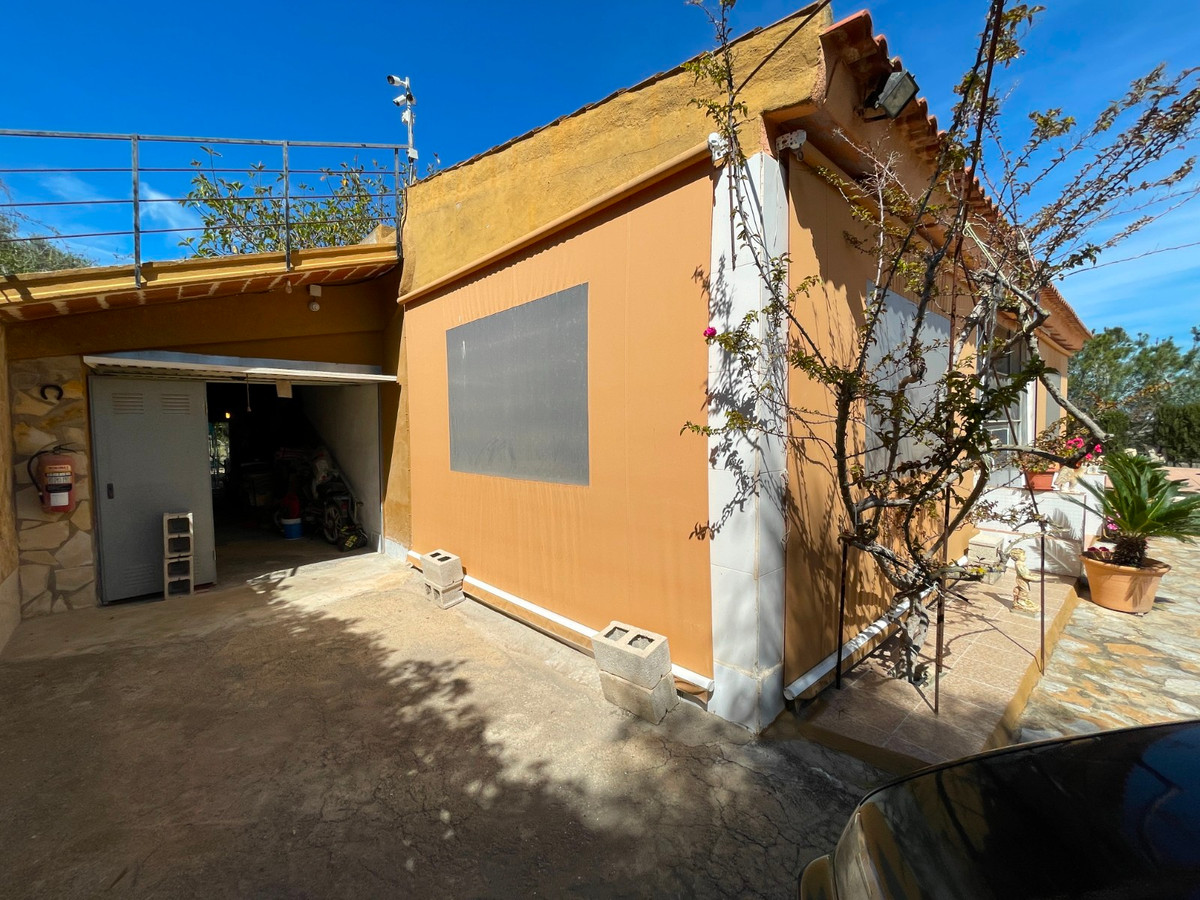 For sale - 3 Bedroom 2 Bathroom House - Detached Villa in Guardamar del Segura - Guardamar del Segura Centro  - Alicante