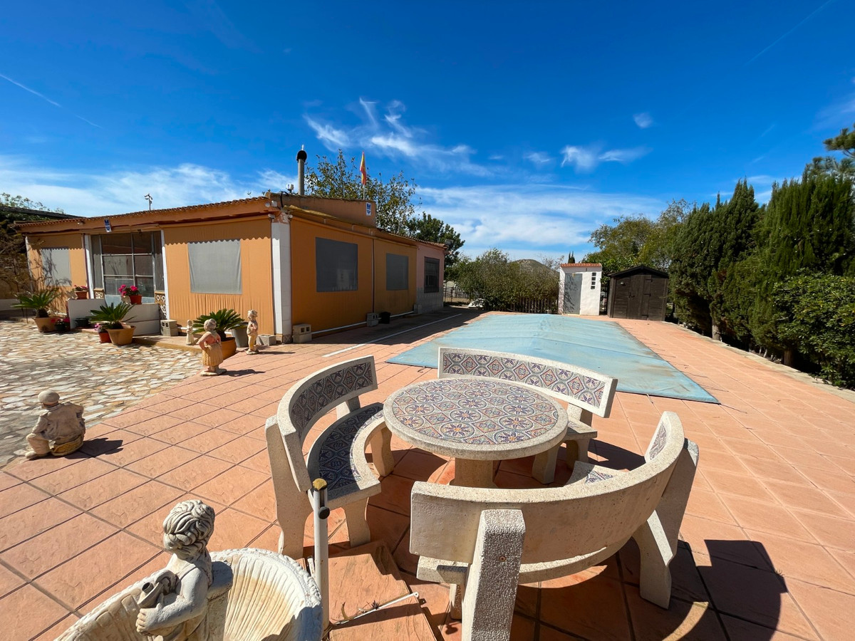 For sale - 3 Bedroom 2 Bathroom House - Detached Villa in Guardamar del Segura - Guardamar del Segura Centro  - Alicante