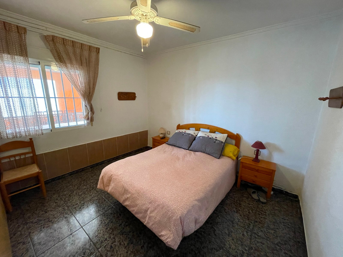 For sale - 3 Bedroom 2 Bathroom House - Detached Villa in Guardamar del Segura - Guardamar del Segura Centro  - Alicante
