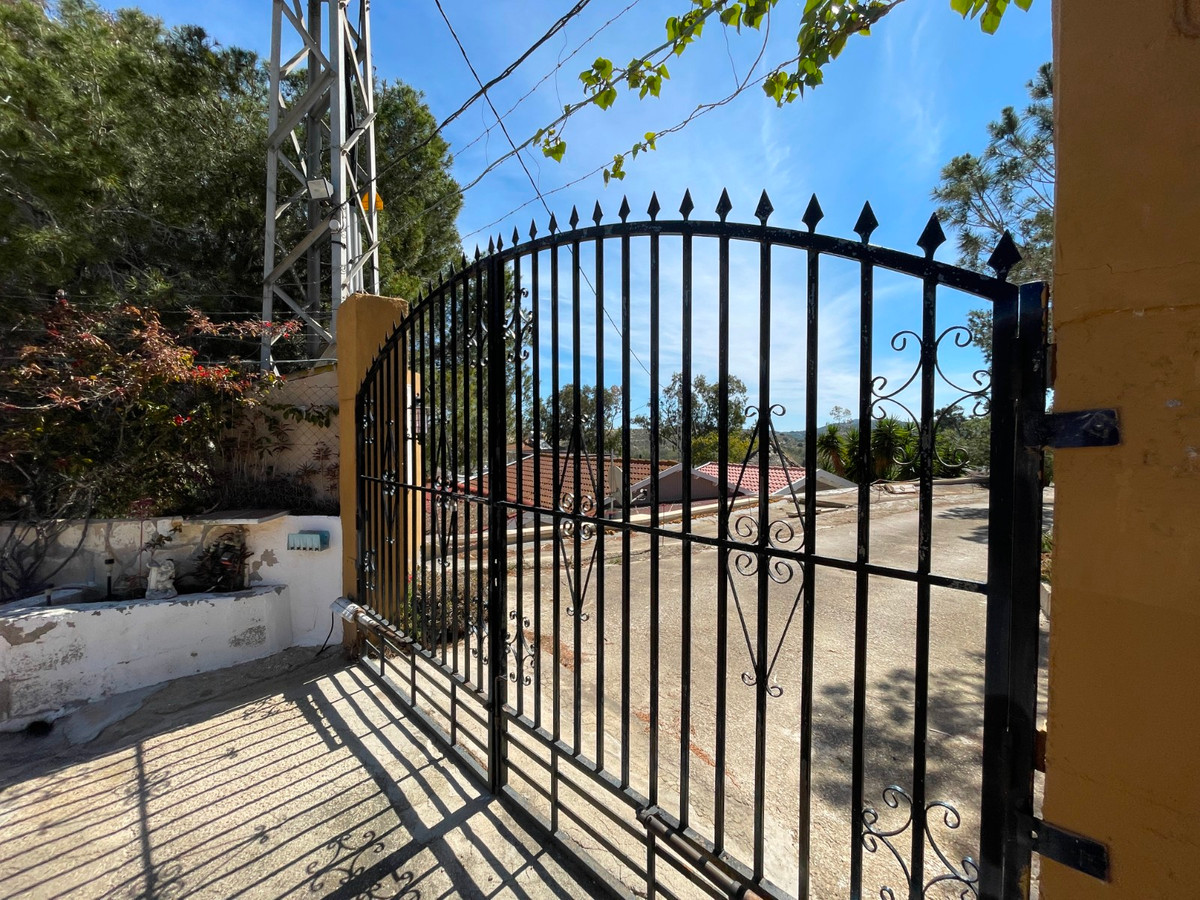 For sale - 3 Bedroom 2 Bathroom House - Detached Villa in Guardamar del Segura - Guardamar del Segura Centro  - Alicante