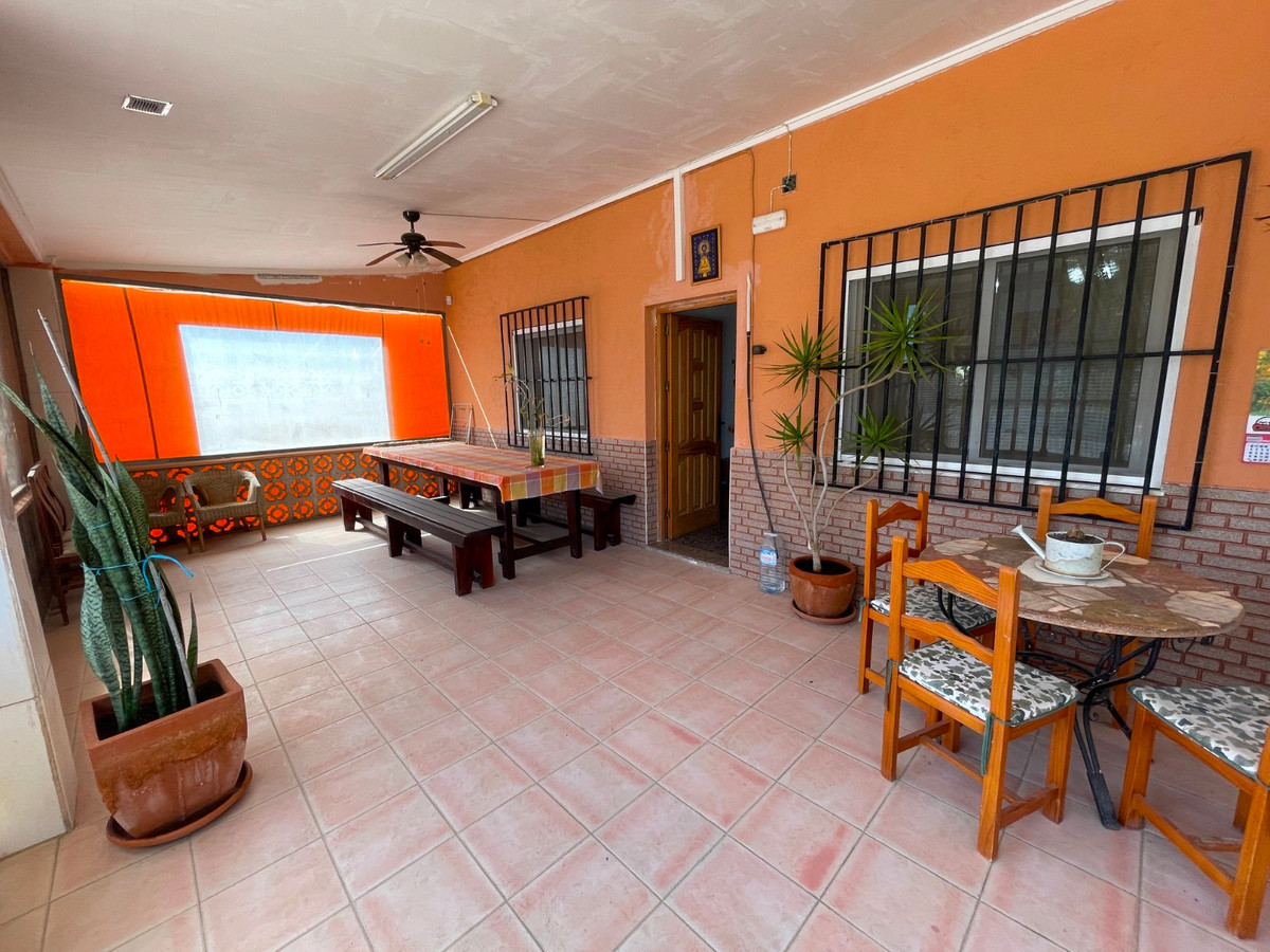 For sale - 3 Bedroom 2 Bathroom House - Detached Villa in Guardamar del Segura - Guardamar del Segura Centro  - Alicante