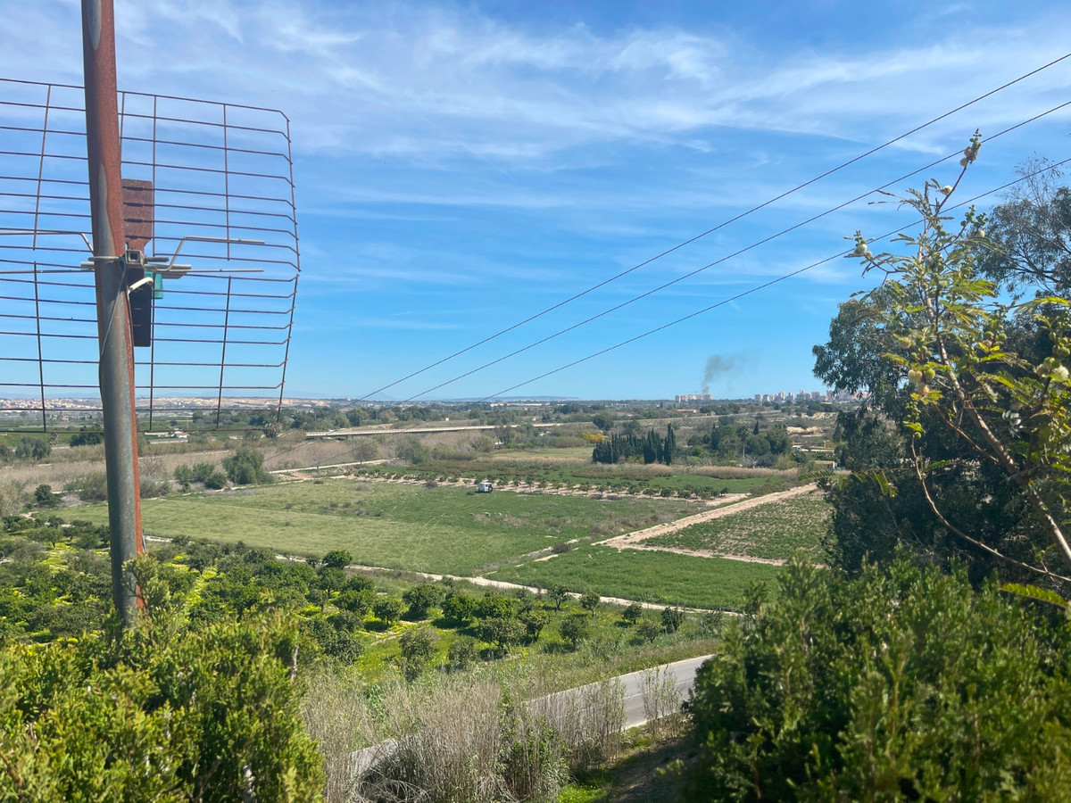 For sale - 3 Bedroom 2 Bathroom House - Detached Villa in Guardamar del Segura - Guardamar del Segura Centro  - Alicante