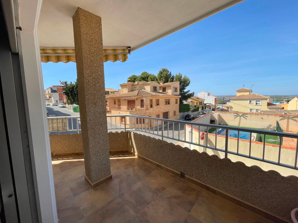 For sale - 5 Bedroom 2 Bathroom House - Detached Villa in San Miguel de Salinas - San Miguel de Salinas Centro  - Alicante
