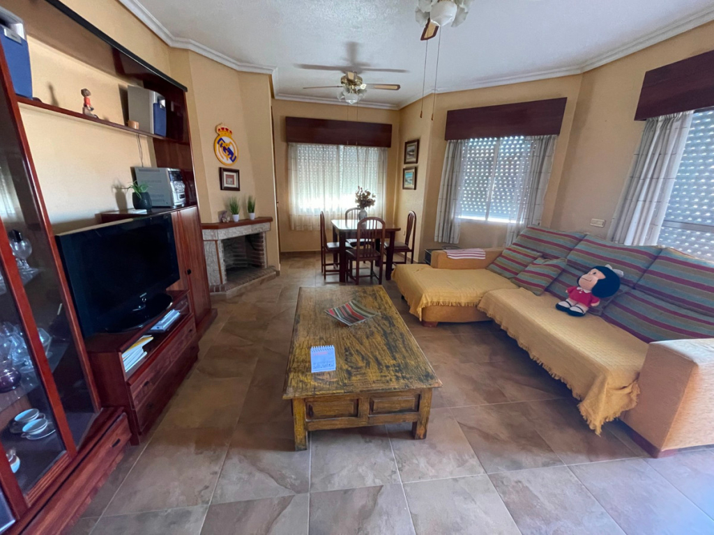 5 Bedroom 2 Bathroom House - Detached Villa in San Miguel de Salinas