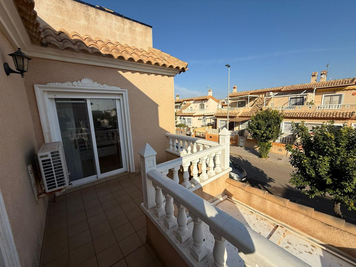 For sale - 2 Bedroom 2 Bathroom House - Semi-Detached House in Pilar de la Horadada - Torre de la Horadada  - Alicante