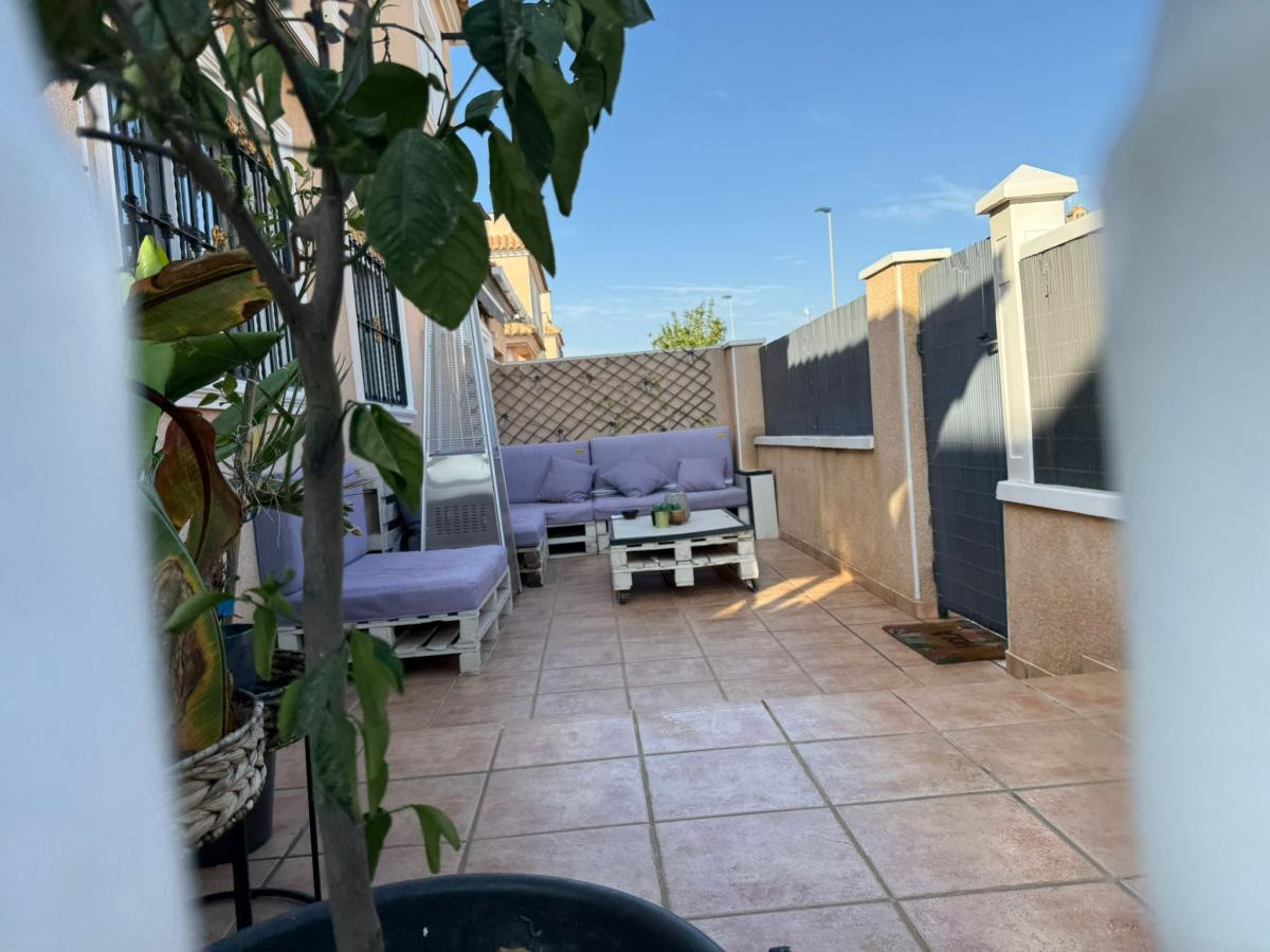 For sale - 2 Bedroom 2 Bathroom House - Semi-Detached House in Pilar de la Horadada - Torre de la Horadada  - Alicante
