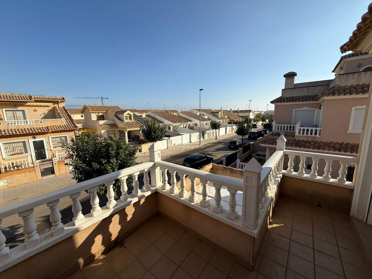 For sale - 2 Bedroom 2 Bathroom House - Semi-Detached House in Pilar de la Horadada - Torre de la Horadada  - Alicante