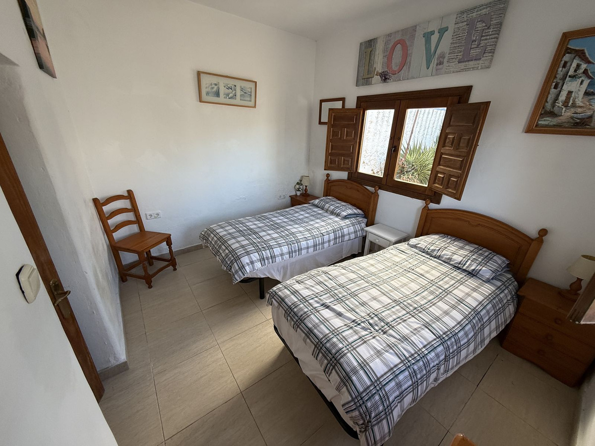 For sale - 4 Bedroom 2 Bathroom House - Finca - Cortijo in Pilar de la Horadada - Pinar de Campoverde  - Alicante