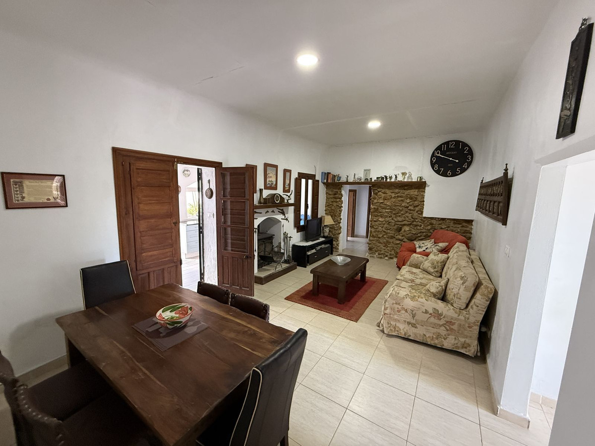 For sale - 4 Bedroom 2 Bathroom House - Finca - Cortijo in Pilar de la Horadada - Pinar de Campoverde  - Alicante