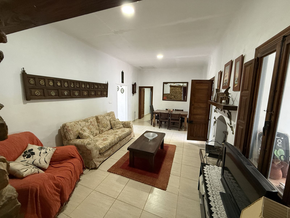 For sale - 4 Bedroom 2 Bathroom House - Finca - Cortijo in Pilar de la Horadada - Pinar de Campoverde  - Alicante